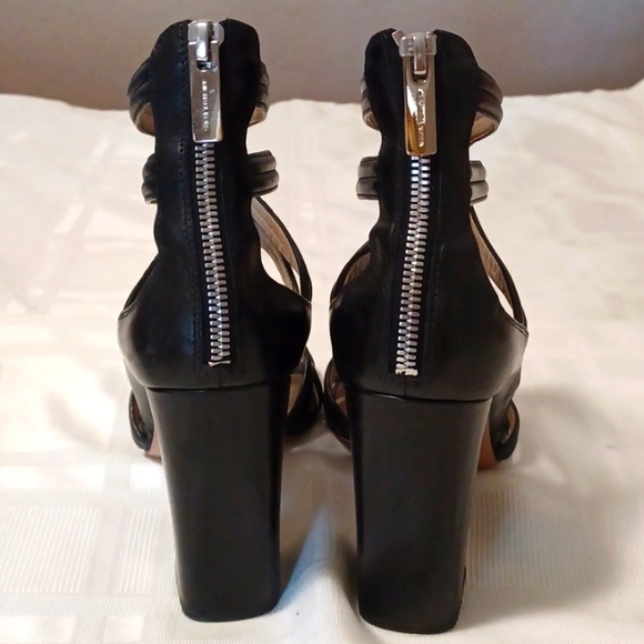 Michael Kors, Vero Cuoio, 4.5" heel ankle wrap, strappy heels. - Picture 4 of 6